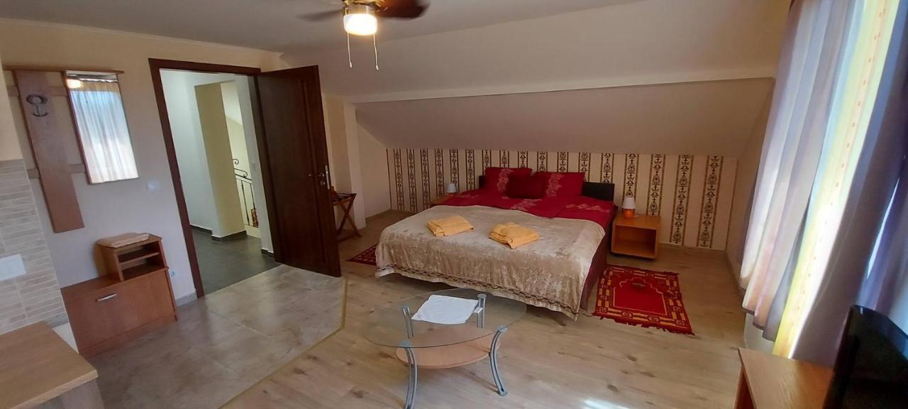 Villa Verteskacsa Vertesacsa Ngoại thất bức ảnh