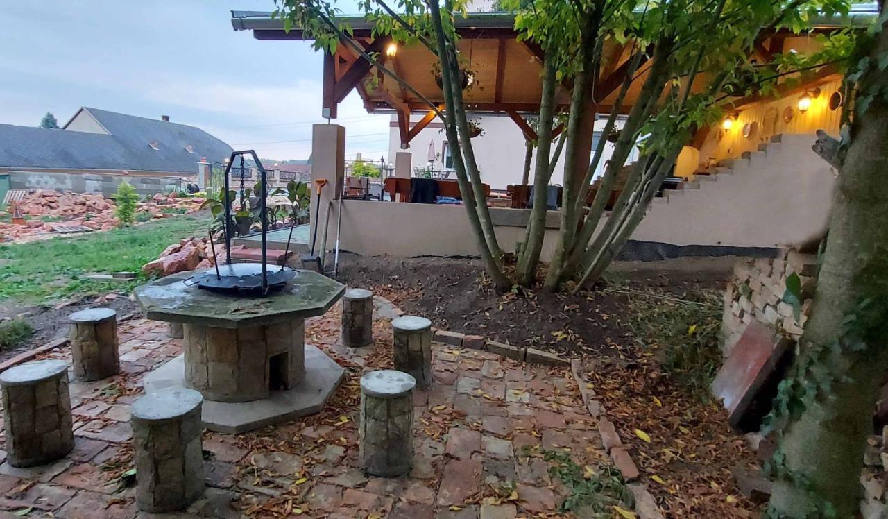 Villa Verteskacsa Vertesacsa Ngoại thất bức ảnh